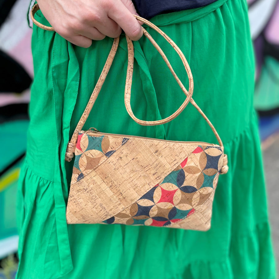 Products Kelsey Cork Crossbody Bag Colourful Compass_lifestyle